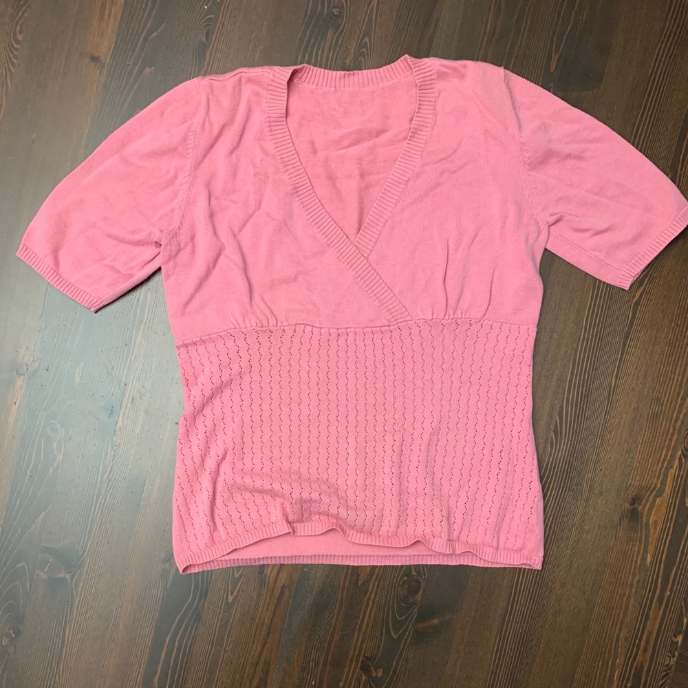 Soft pink crossover short-sleeve knit sweater M